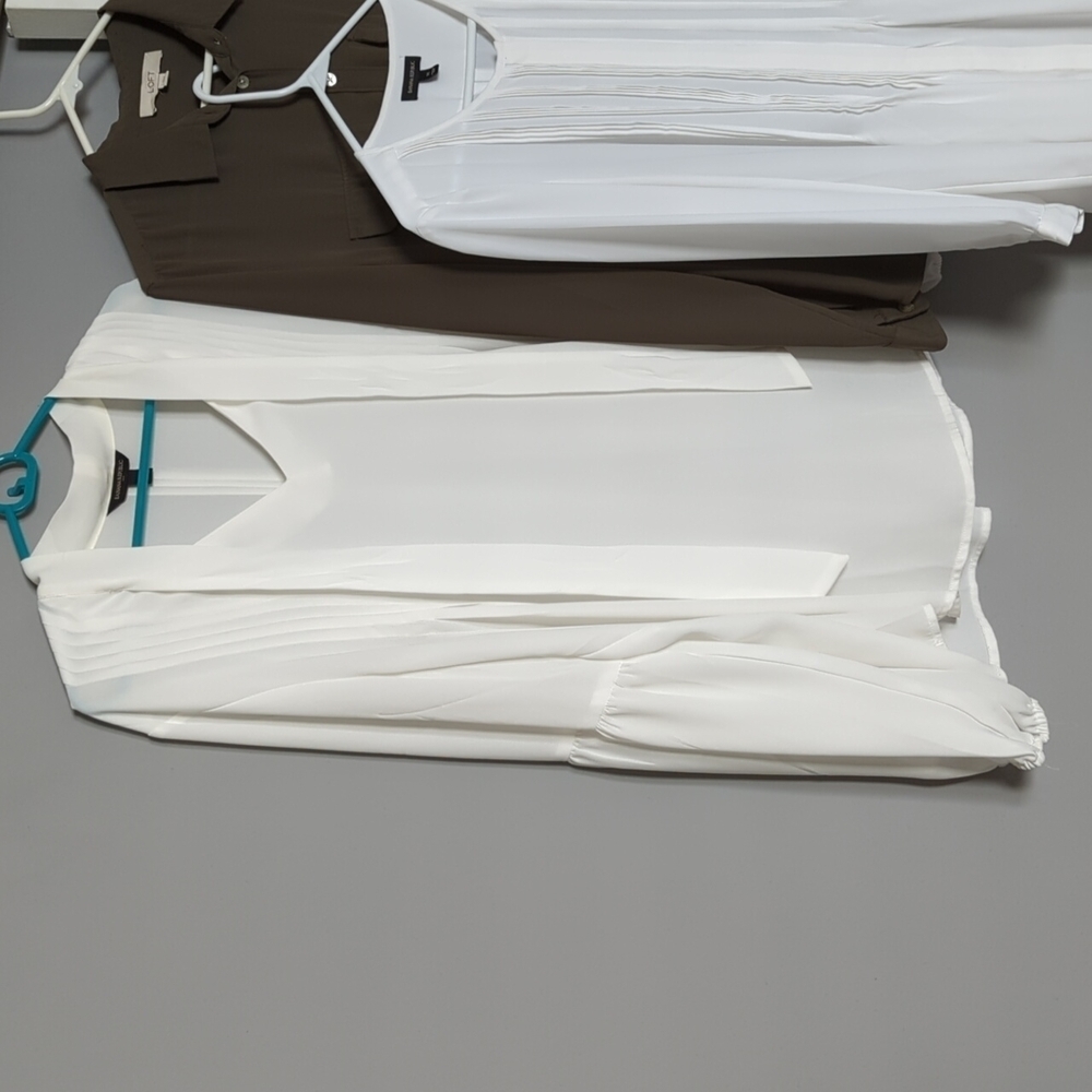 Women's Blouse Bundle - Picture 3 of 8